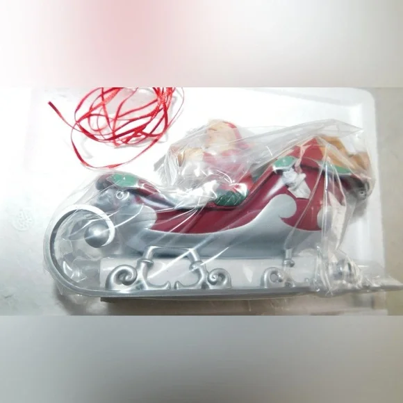 Hallmark Holiday Table Decoration Santa Midnight Ride Dash Away All Sleigh Reins - Picture 7 of 7